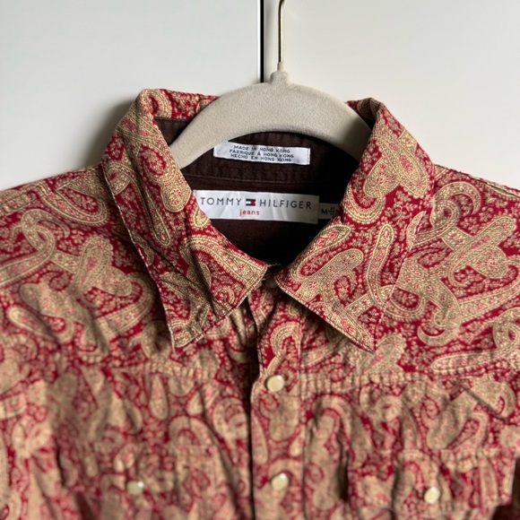 Vintage Tommy Hilfiger Red and Brown Paisley Button-Up Long Sleeve Shirt Size M - Picture 2 of 8